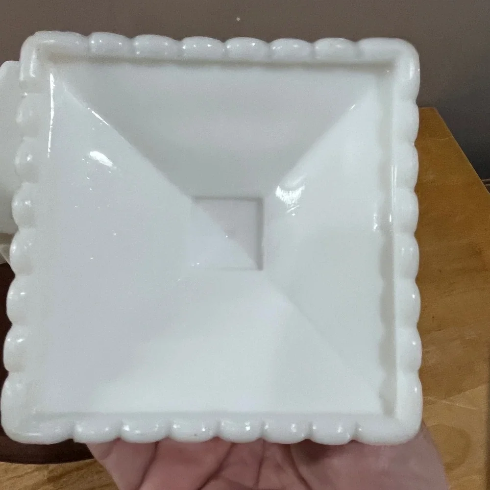 Vtg Westmoreland White Milk Glass Wedding Cake Box Dish Lidded Teardrop 7.5